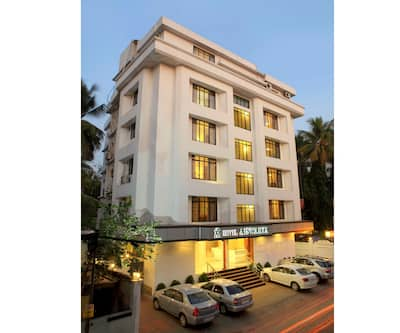 https://imgcld.yatra.com/ytimages/image/upload/t_hotel_yatra_city_desktop/v1455281994/Domestic Hotels/Hotels_Cochin/Aiswarya/Overview.jpg